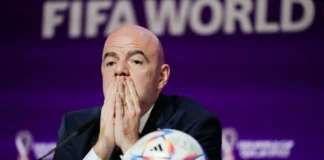 UEFA prepara denuncia penal contra Infantino por el fallido plan para comercializar el Mundial UEFA prepara denuncia penal contra Infantino por el fallido plan para comercializar el Mundial