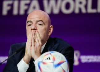 UEFA prepara denuncia penal contra Infantino por el fallido plan para comercializar el Mundial UEFA prepara denuncia penal contra Infantino por el fallido plan para comercializar el Mundial