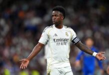 Vinícius Jr. regresa a los entrenamientos del Real Madrid tras sus vacaciones y luce un cambio de imagen Vinícius Jr. regresa a los entrenamientos del Real Madrid tras sus vacaciones y luce un cambio de imagen