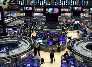 Nvidia dispara a Wall Street: Nasdaq gana 1.57% mientras mercados esperan señales de la Fed Wall Street