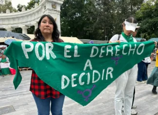 Morena frena reforma para eliminar el delito de aborto en CDMX y deja discusión para 2027 aborto