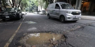 Baches encabezan los problemas urbanos en México: 83.4% de los ciudadanos los señala como prioridad baches