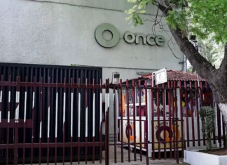 Canal Once recupera sus instalaciones tras 73 días; estudiantes del IPN denuncian desalojo canal once