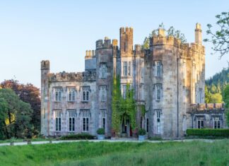 Mark Zuckerberg compra histórico castillo en Irlanda por hasta 30 millones de euros castillo