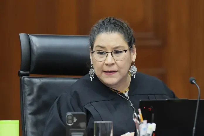 lenia batres lenia batres