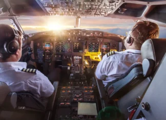 Formación de pilotos en México enfrenta rezago: solo 50% de escuelas tendría nivel aceptable piloto aviador