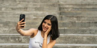 Tomar fotos y capturas podría perjudicar tus recuerdos: estudio explica por qué ocurre tomar fotos