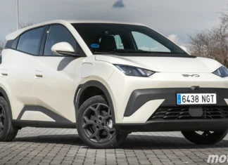 BYD transforma el Dolphin Surf: crece de tamaño, suma cinco plazas y estrena tracción trasera BYD