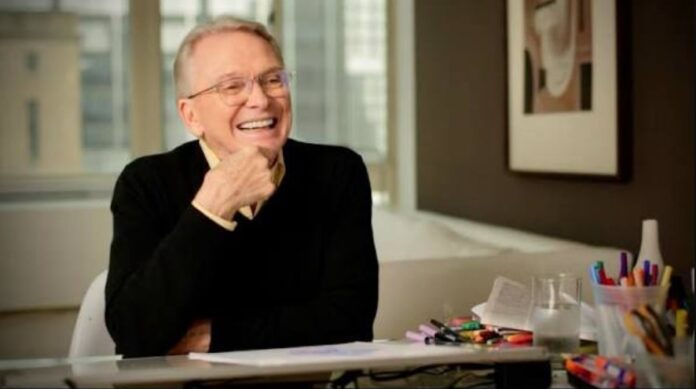 Muere Bob Mackie, el diseñador que convirtió las lentejuelas en un símbolo de Hollywood