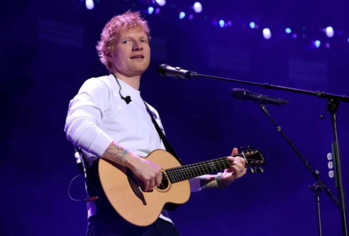 Ed Sheeran enfrenta cambios en su gira tras la salida de cuatro artistas por el caso Macklemore