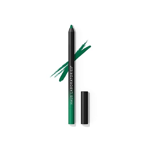 El eyeliner de colores es la tendencia de maquillaje que dominará 2026