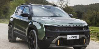 Jeep Avenger 2027 amplía su gama con versiones híbridas, 4xe y eléctrica: estos son sus precios Jeep Avenger 2027