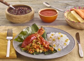 Mixiotes de pollo en papel aluminio: prepara esta receta con un adobo lleno de sabor Mixiotes de pollo en papel aluminio: prepara esta receta con un adobo lleno de sabor