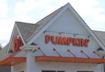 Dunkin’ transforma un restaurante en “Pumpkin’” para llevar su campaña de otoño a las calles Pumpkin