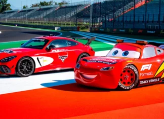 Rayo McQueen llega al GP de Italia para dar una vuelta en Monza Rayo McQueen llega al GP de Italia para dar una vuelta en Monza
