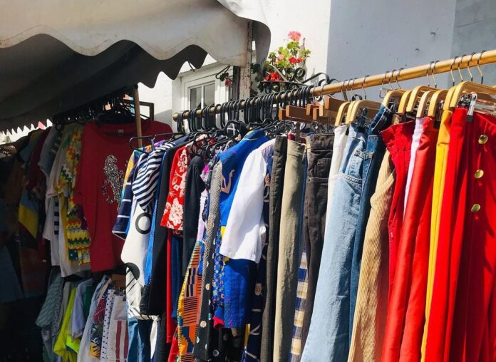 Renueva tu clóset por $100 pesitos o menos en este bazar de CDMX Renueva tu clóset por $100 pesitos o menos en este bazar de CDMX