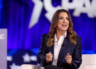 Estados Unidos advierte sanciones contra políticos ligados a cárteles y refuerza cooperación con México Sara Carter