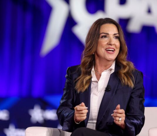 Estados Unidos advierte sanciones contra políticos ligados a cárteles y refuerza cooperación con México Sara Carter