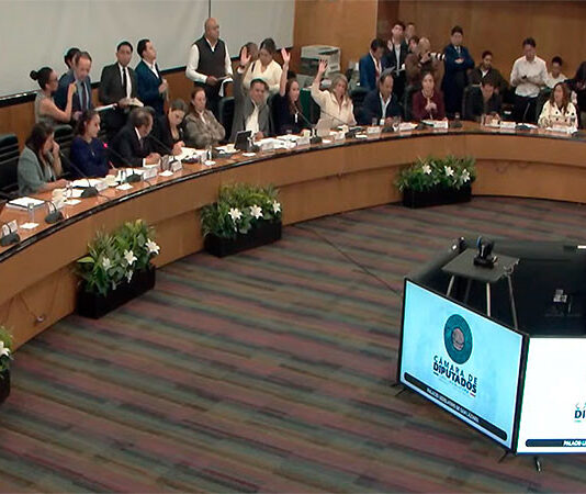 Reforma sobre doble nacionalidad avanza en San Lázaro; el pleno la votará el 22 de septiembre Diputados