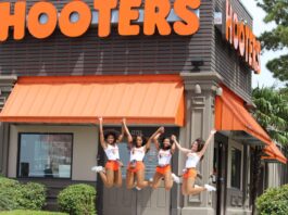 Hooters llegará al cine: preparan película sobre el origen y expansión de la famosa cadena de restaurantes Hooters