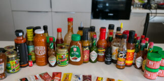 Salsas picantes en México concentran hasta 3,300 mg de sodio por cada 100 mililitros, advierte investigación salsas picantes