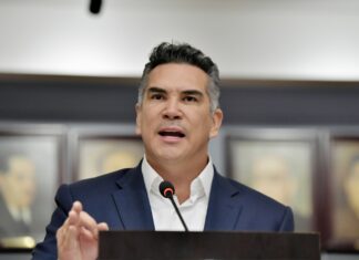 Alejandro Moreno intensifica críticas contra López Obrador tras presentación de su nuevo libro Alejandro Moreno