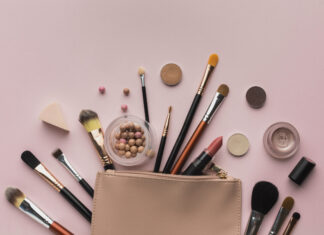 Básicos de maquillaje que no pueden faltar en tu cosmetiquera Básicos de maquillaje que no pueden faltar en tu cosmetiquera
