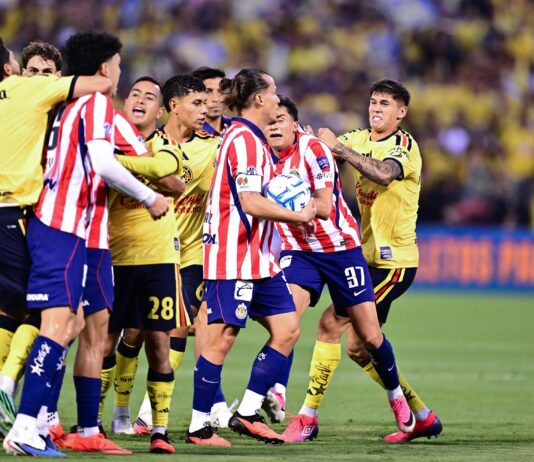 Chivas se impone al América en el Clásico Nacional amistoso Chivas se impone al América en el Clásico Nacional amistoso