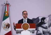 México utilizará inteligencia artificial para mejorar el abasto de medicamentos en hospitales públicos a partir de enero México