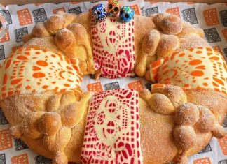 La panadería de Iztapalapa que sorprende con su Conchasúchil y una rosca de muertos con calaveritas de barro La panadería de Iztapalapa que sorprende con su Conchasúchil y una rosca de muertos con calaveritas de barro