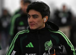 Liverpool buscaría fichar a Gilberto Mora por una cifra millonaria, según David Faitelson Liverpool buscaría fichar a Gilberto Mora por una cifra millonaria, según David Faitelson