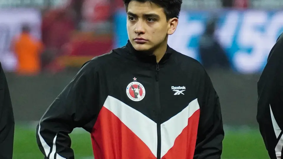 Liverpool buscaría fichar a Gilberto Mora por una cifra millonaria, según David Faitelson