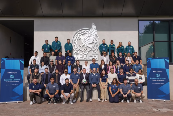 México hace historia con la FIFA Forward: la FMF recibe a 23 federaciones en un taller de infraestructura