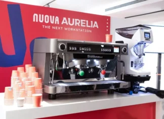 Cafeteras profesionales incorporan control por peso y automatización para la barra de café Cafeteras profesionales