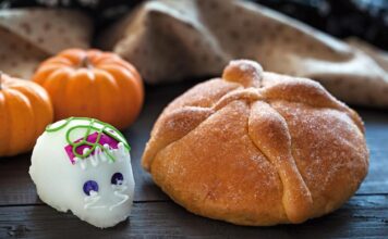 Pan de muerto casero: receta tradicional con naranja y agua de azahar Pan de muerto casero: receta tradicional con naranja y agua de azahar