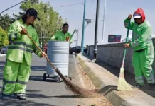 Trabajadores de limpia en CDMX denuncian falta de herramientas y cobros de 200 pesos por escobas perdidas Trabajadores-de-limpia