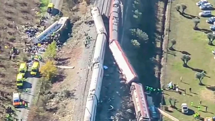 Tragedia ferroviaria en España deja decenas de muertos y paraliza rutas tras choque de trenes