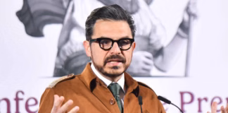 Crisis laboral en el IMSS: Zoé Robledo negocia con trabajadores tras rechazo a aumento salarial de 6.8% Zoé Robledo