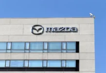 Mazda desarrolla biodiésel producido con microalgas para abastecer sus autos diésel desde fábrica Mazda