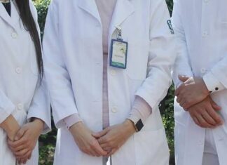 Sheinbaum promete aumentar becas de médicos residentes del IMSS; actualmente reciben 7 mil pesos mensuales imss