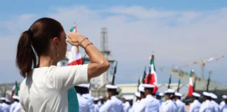 Sheinbaum reivindica labor humanitaria de la Armada durante ceremonia por sus 205 años Sheinbaum