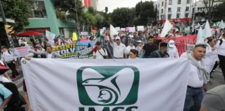 Sindicato del IMSS descarta nueva votación por aumento salarial de 8%; trabajadores mantienen protestas imss