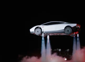 Tesla presenta su primer auto volador: el nuevo Roadster de Elon Musk despega, gira en el aire y acelera en menos de un segundo Tesla